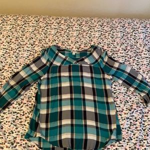 Small long sleeve flannel